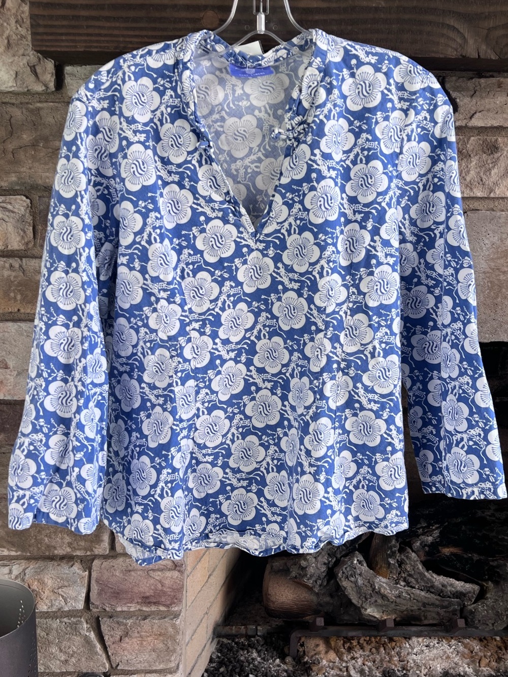 Pine Cone Hill Blue and White Floral Pajama Top Large
